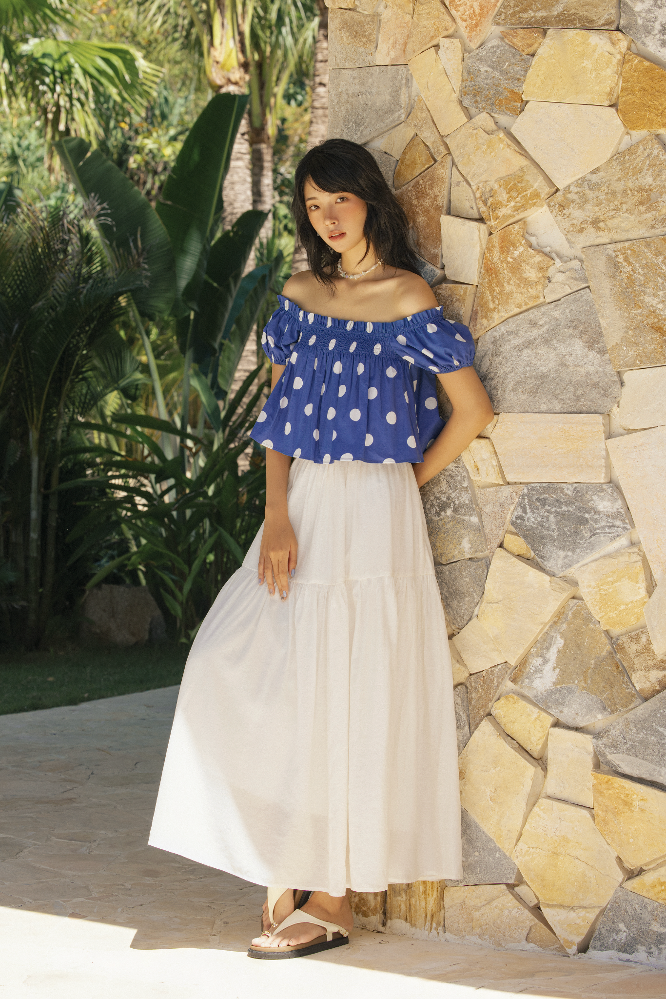 Chân váy Aspyn Midi Skirt in White