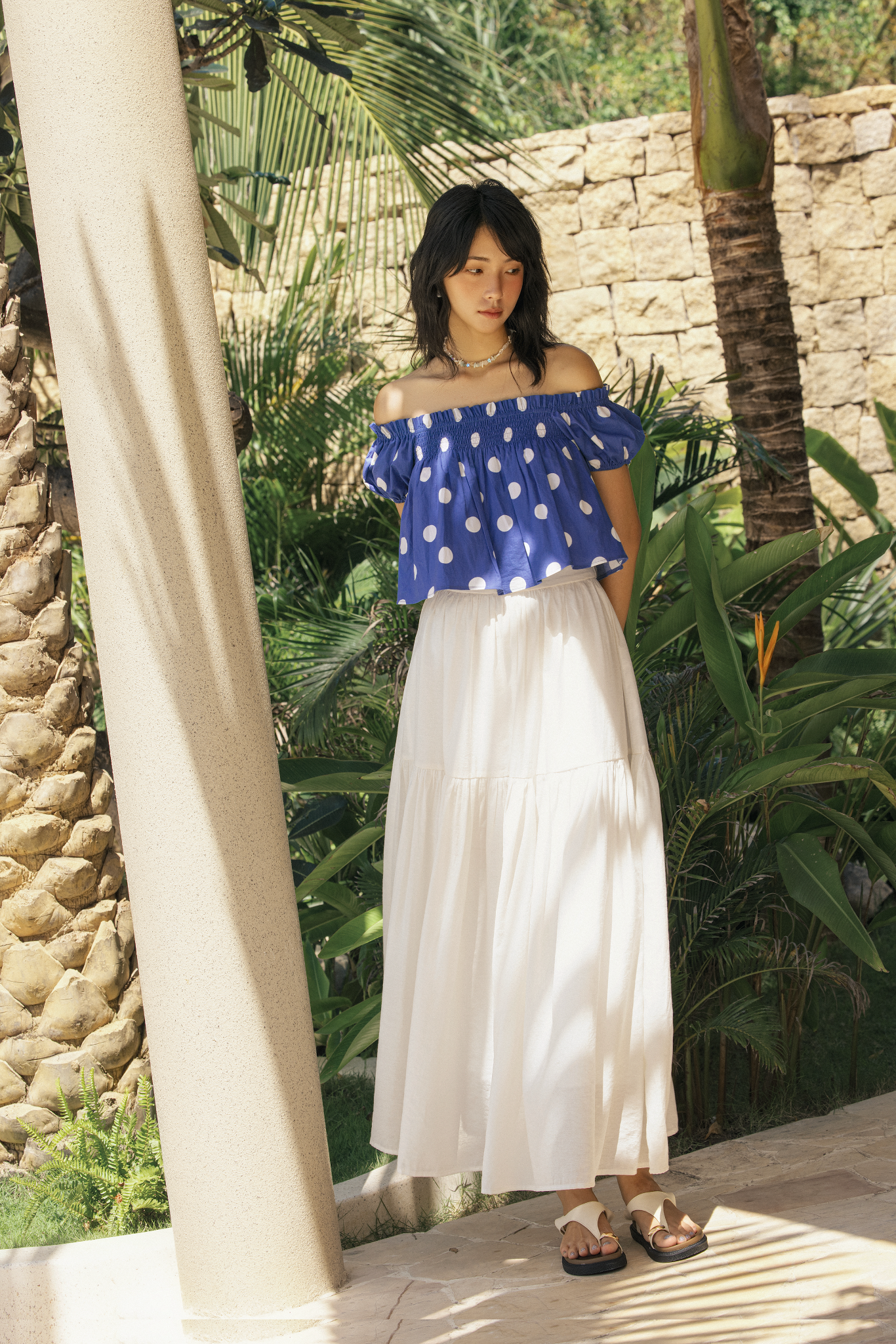 Chân váy Aspyn Midi Skirt in White