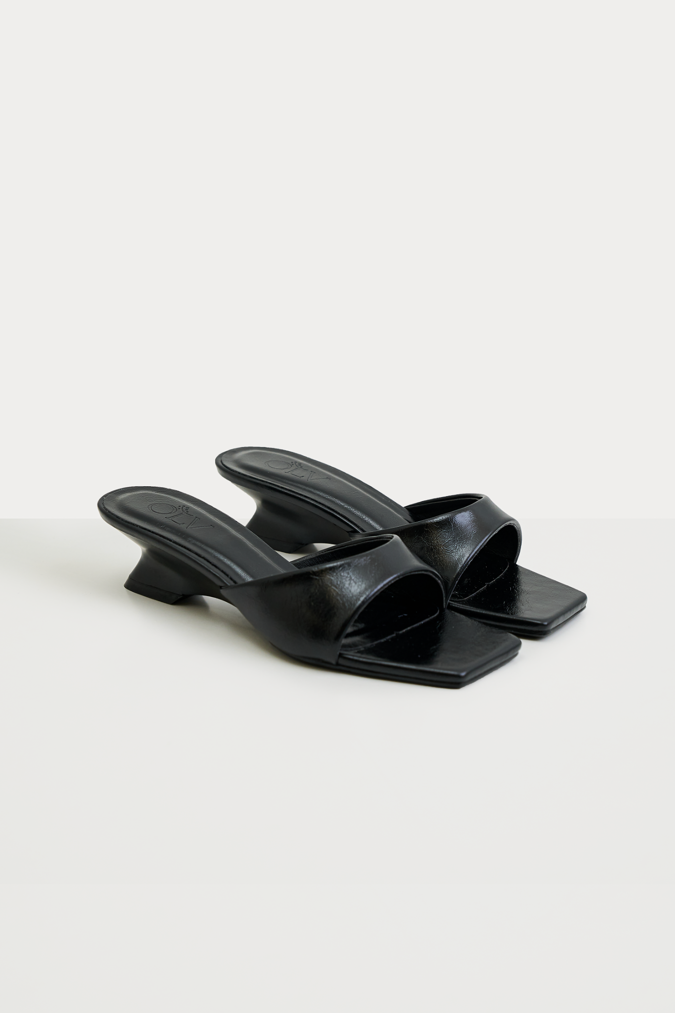Eloa Heels in Black