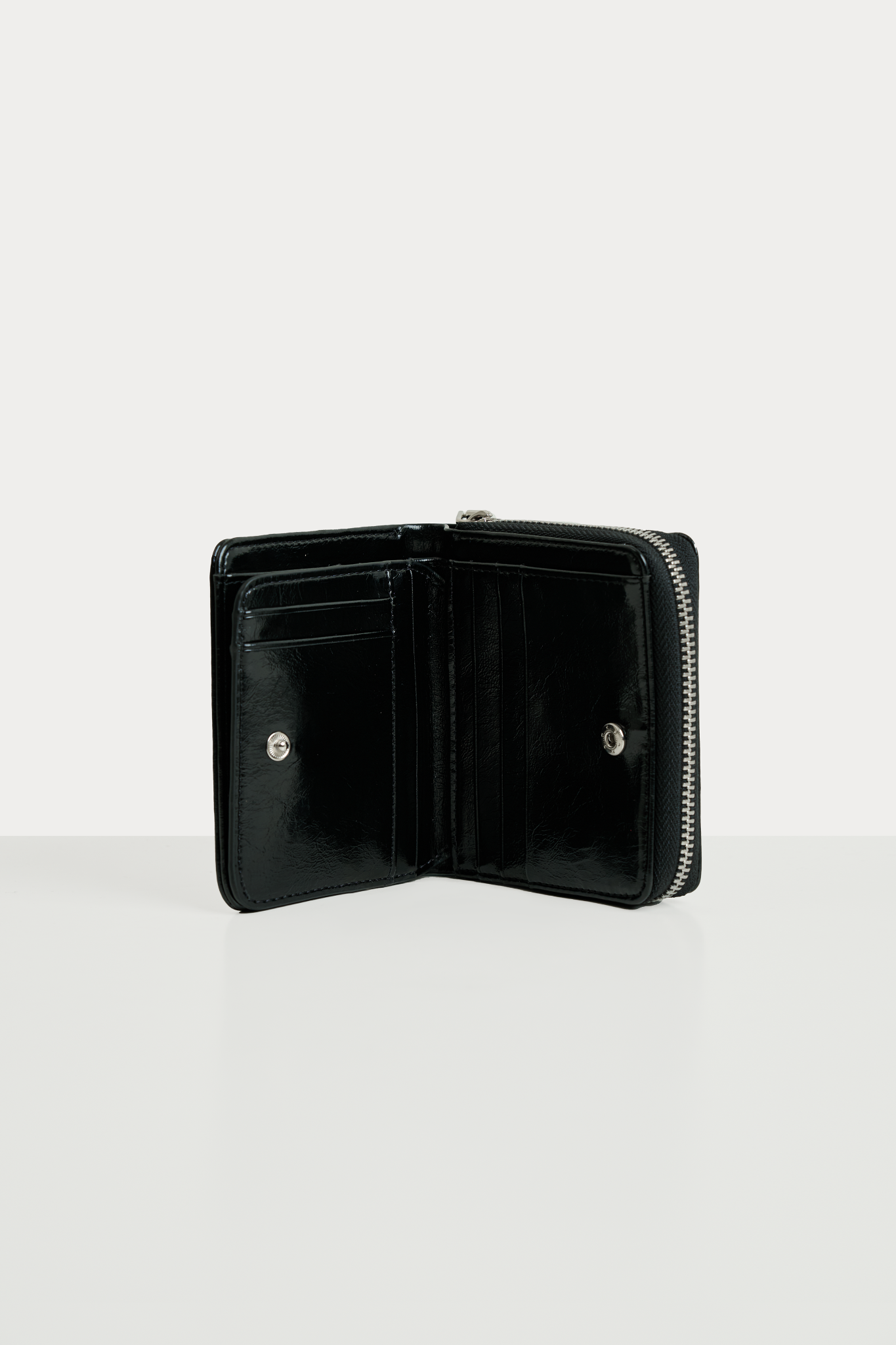 Ví Zarina Mini Wallet in Black
