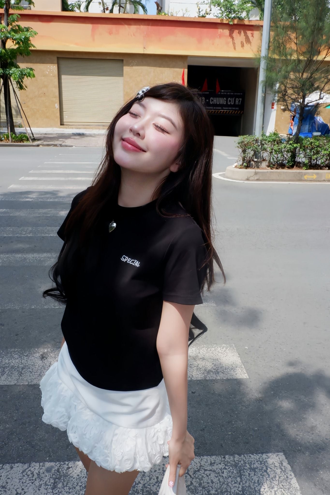 Áo Special T Shirt in Black