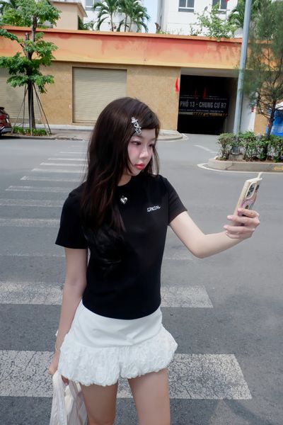  Áo Special T Shirt in Black 