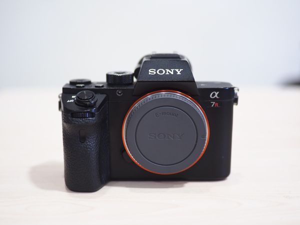 Máy ảnh Sony A7R2 Body (99%)
