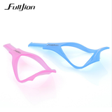 Dụng cụ hỗ trợ chuốt mascara