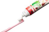 Kem đánh răng trẻ em từ 6 tuổi hương Cola Zettoc Kids Toothpaste Cola 70g