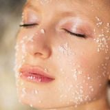 Tẩy tế bào chết từ Dừa