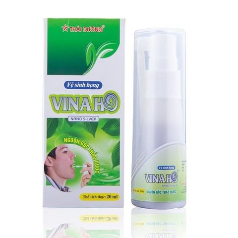 Xịt họng VINAHO vệ sinh họng ngăn ngừa ho, viêm họng, và phòng tránh các bệnh lây qua đường hô hấp.