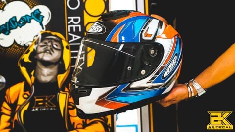  Dán decal nón bảo hiểm - 001 