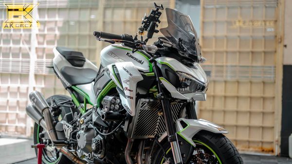 Tem xe Kawasaki Z900