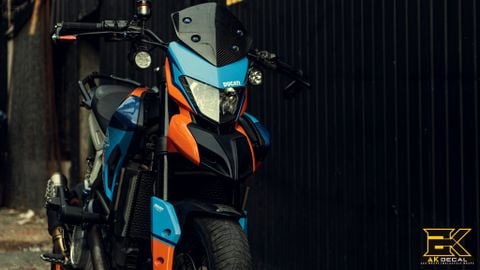  Tem xe Ducati Hypermotard 939 - 004 