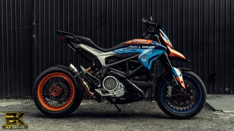  Tem xe Ducati Hypermotard 939 - 004 