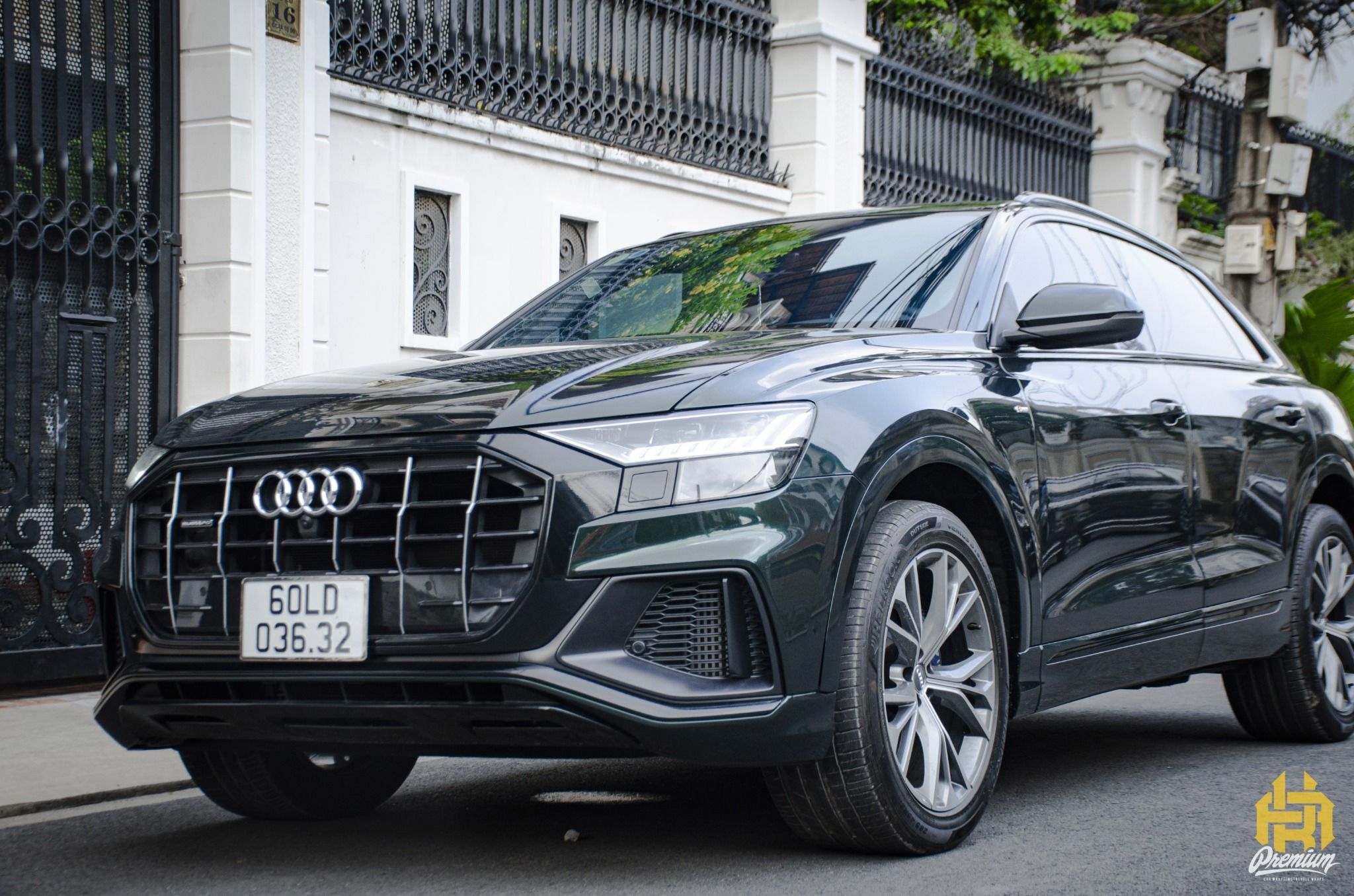  Tem xe Audi Q8 - 001 