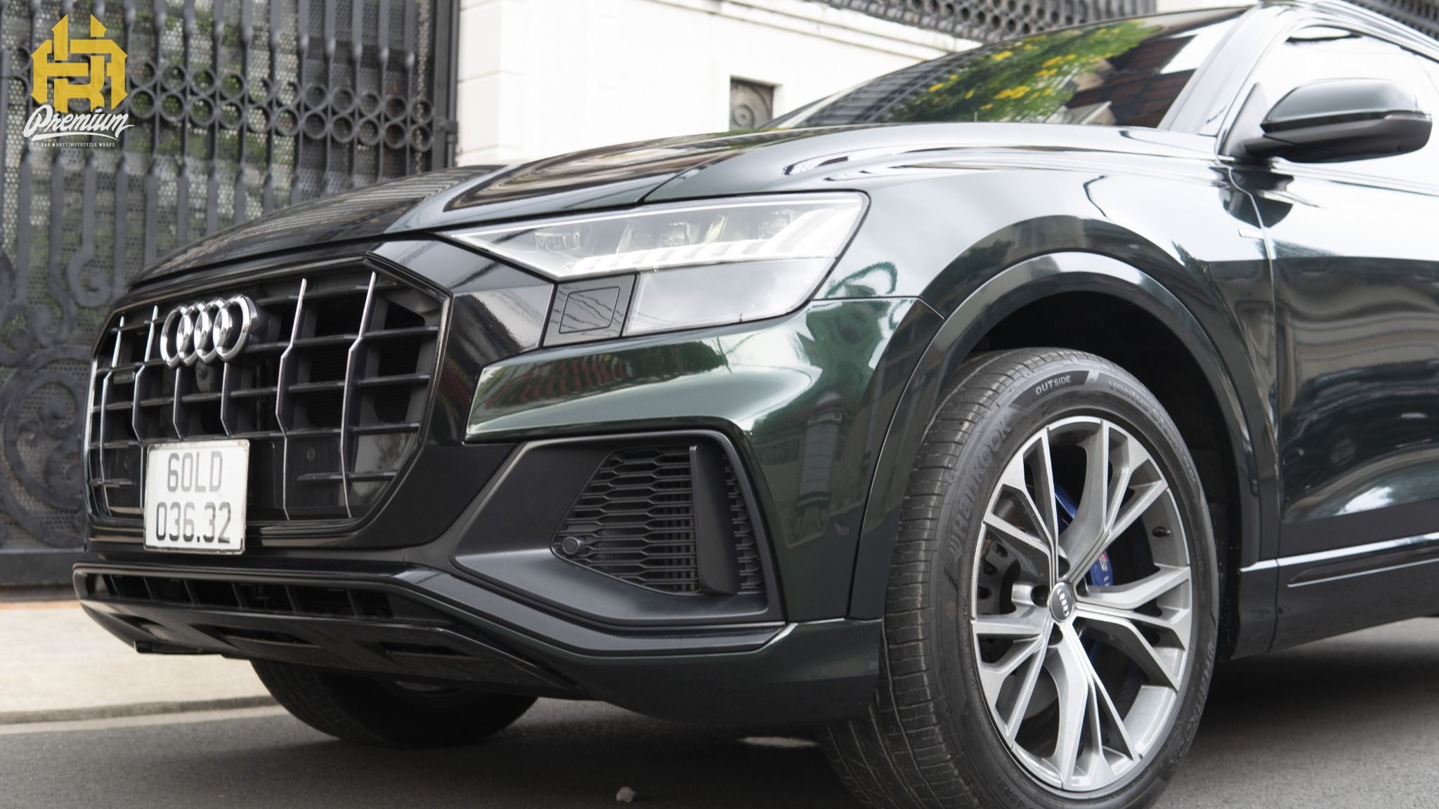  Tem xe Audi Q8 - 001 