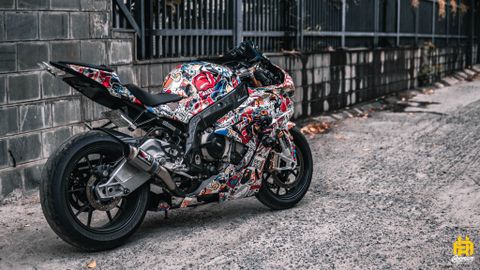 BMW S1000RR dán tem trùm trắng ngọc trai full Sticker