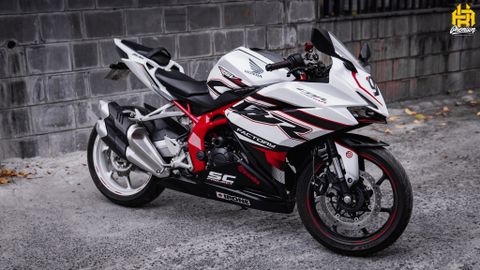 Honda CBR 250RR dán đổi màu trắng ngọc trai mờ cao cấp