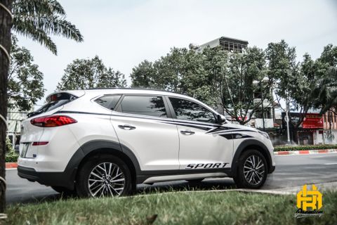 Decal tem xe Hyundai Tucson thể thao