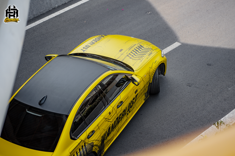 BMW 330i Màu vàng + nóc đen