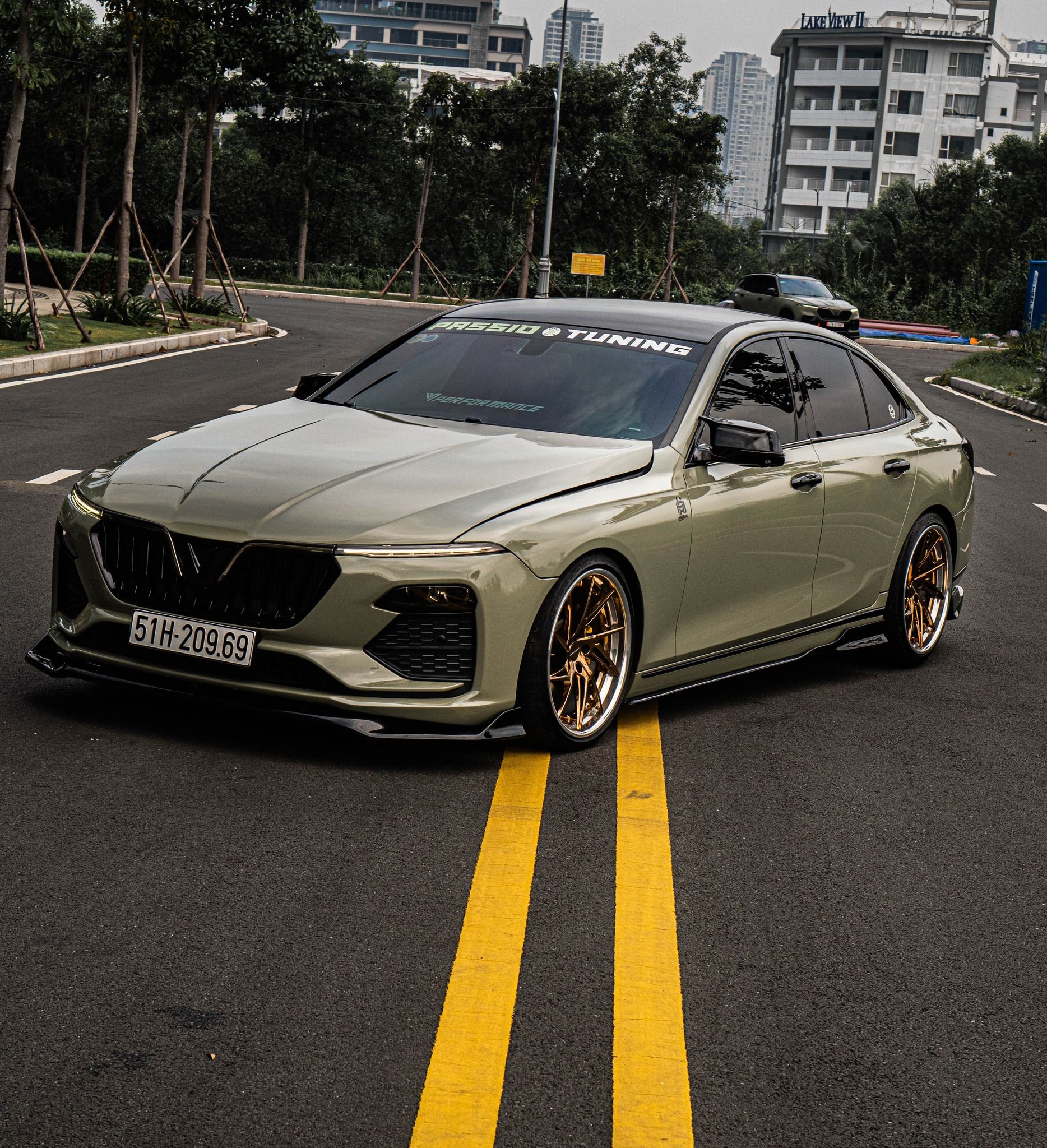  Tem xe Vinfast Lux SA - 008 