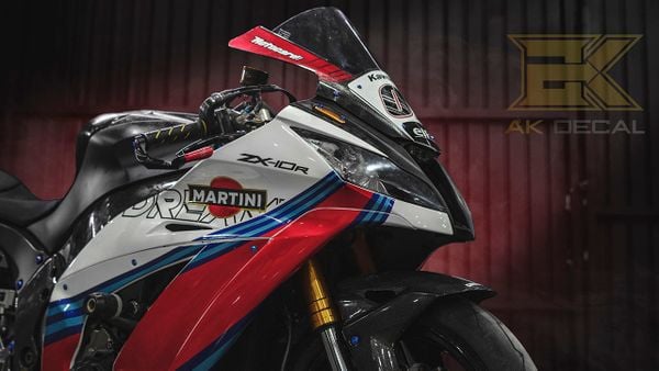 Kawasaki ZX10R độ tem