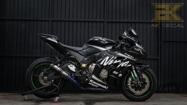 Kawasaki ZX10R dán tem