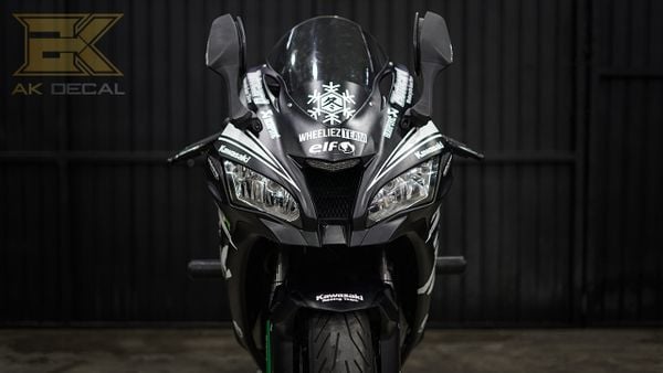 Kawasaki ZX10R dán tem