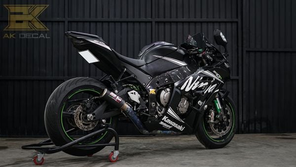 Kawasaki ZX10R dán tem