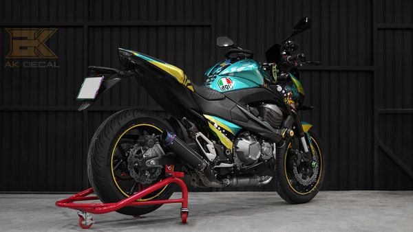 Kawasaki Z800 độ tem