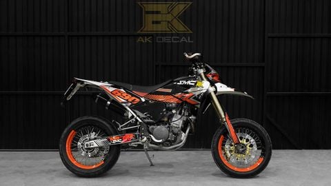  Tem xe KTM 690 - 001 