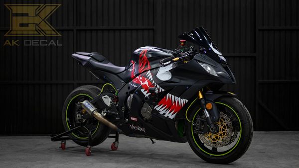 tem xe Kawasaki ZX10R màu đỏ