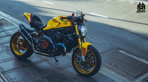 Ducati Monster Đổi Màu