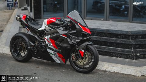 Ducati Panigale V4s #6 Full Carbon Taboo Shop lên Tem Ghép Phong Cách Moto GP