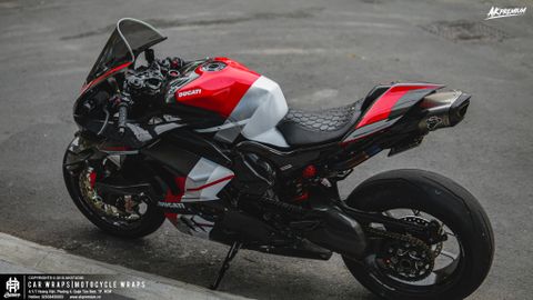 Ducati Panigale V4s #6 Full Carbon Taboo Shop lên Tem Ghép Phong Cách Moto GP