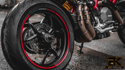  Tem xe Ducati Hypermotard - 009 