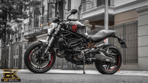 ducati monster 821 wrap