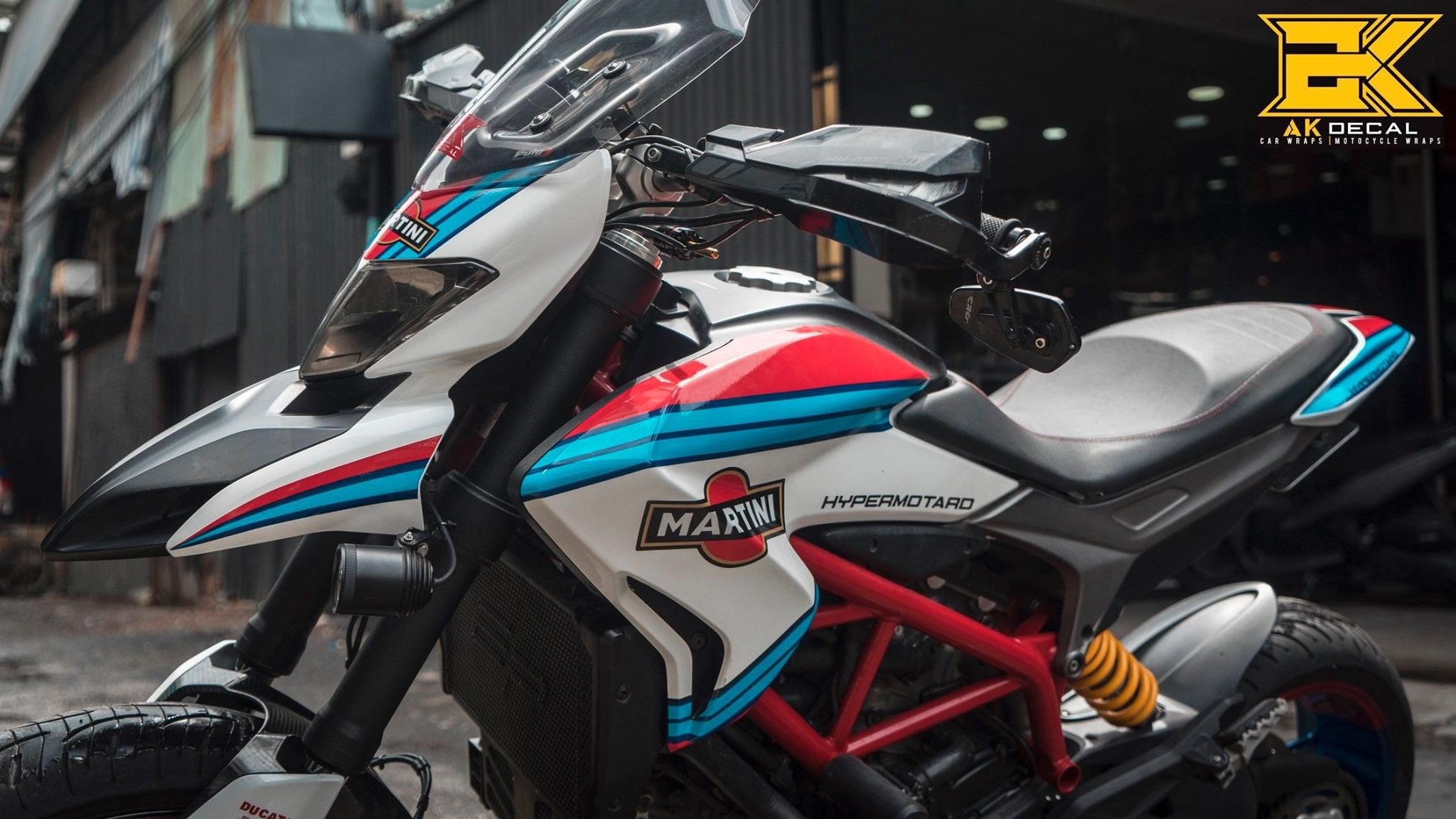  Tem xe Ducati Hypermotard 939 - 003 