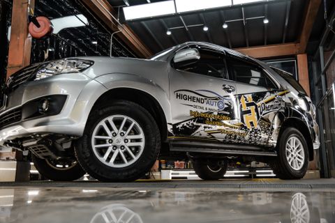 Toyota Fortuner lên tem rời thể thao nhận diện thương hiệu Highend Auto