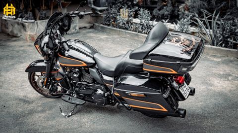 Harley Davidson Road Glide APEX