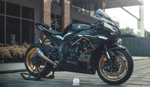 Honda CBR 1000RR SP1 lên tem bò rừng Redbull cực ngầu