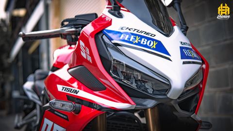 Honda CBR 650R lên tem rời đỏ ghép thể thao