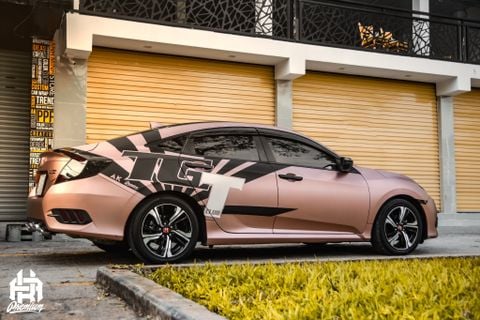 Honda Civic Dán đổi màu hồng phối tem thể thao