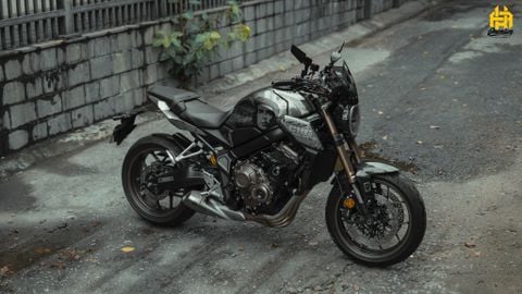 Honda CB 650R Tem Trùm xám bạc độc đáo