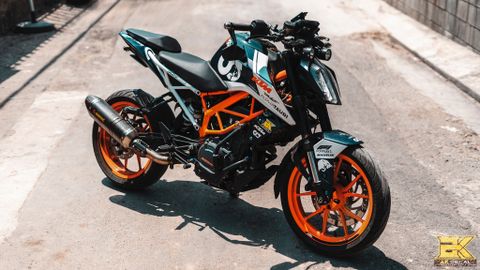 KTM Duke 390 decal