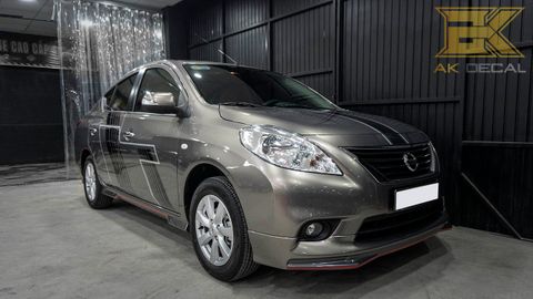  Tem xe Nissan Sunny - 001 