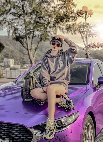 Mazda-3-Dan-Decal-Doi-Mau-Tim-Quyen-Ru