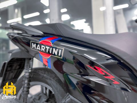 Honda SH 150i lên tem độ Martini tại AK Premium