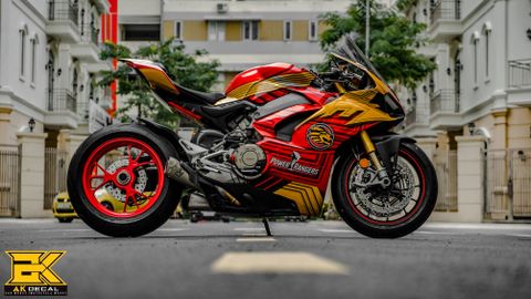ducati v4s power rangers