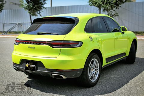 Porsche Macan lên màu xanh neon đẹp tinh tế