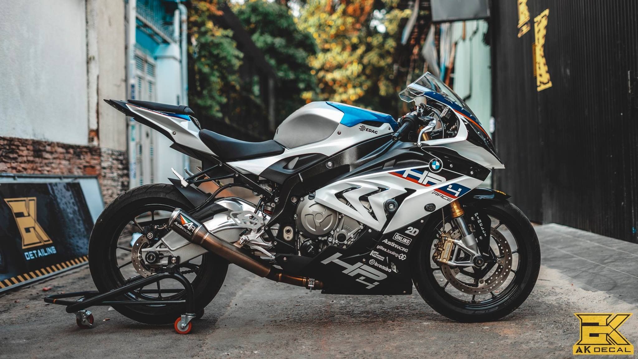 BMW S1000RR độ sắc xảo với nâng cấp new 100  2banhvn