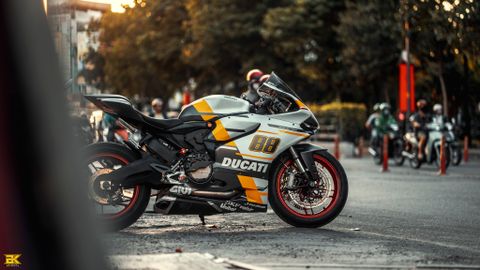 Tem xe Ducati Panigale 899