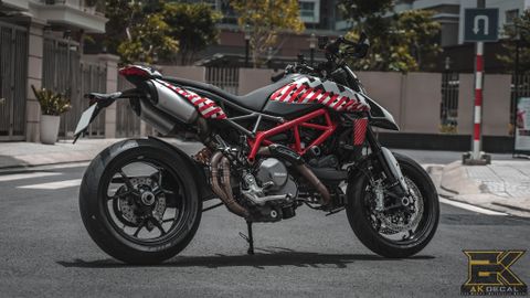 tem xe Hypermotard